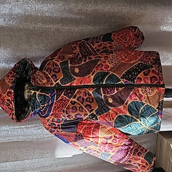 NWT Farm Rio Reversible Green Cool Leopard Puffer Jacket - Size Large - Picture 8 of 11